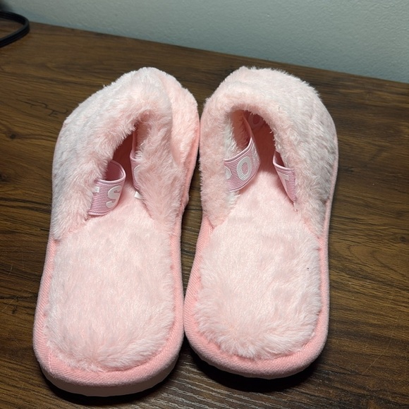 Fluffy Pink Slippers - Picture 2 of 4